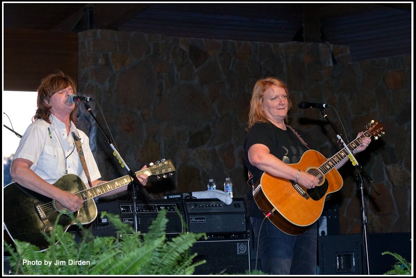 indigo-girls_ccmf2014_4840