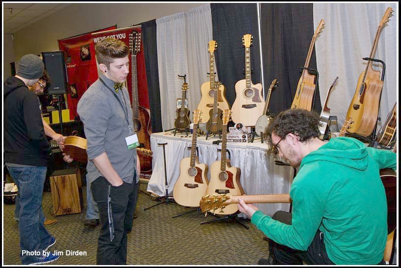 exhibit-hall_music-fair_ifac2015_03_7283