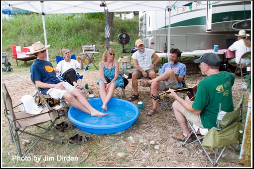 camp-barefoot_05_cd14_0025