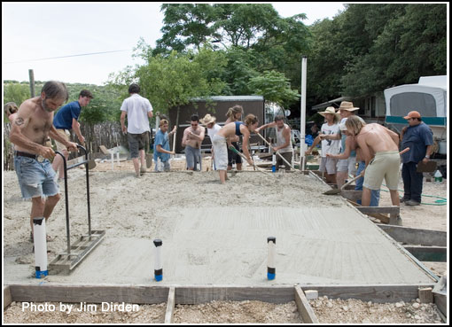 staff-showers_kff07_dvd8_6143