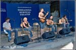 newfolk-round_kff07_dvd8_6151_1