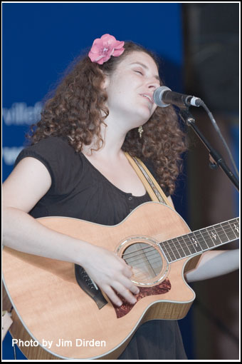 tapia_kwmf09_dvd2_2571