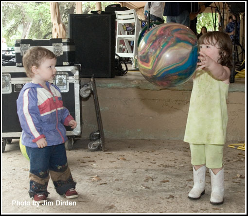 kids-balloons_dvd4_5544
