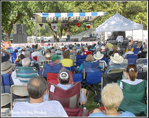 crowd_oibf02_cd1_973